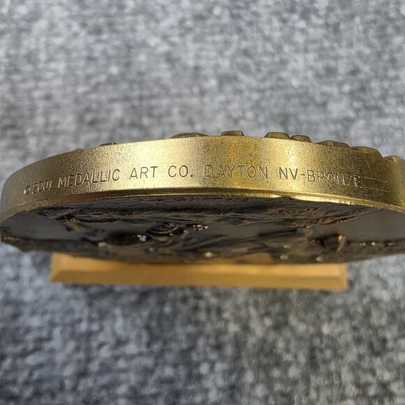 VTG Brookgreen Gardens Bronze Medal South Carolina Stone Carver and the Garden - Picture 8 of 11